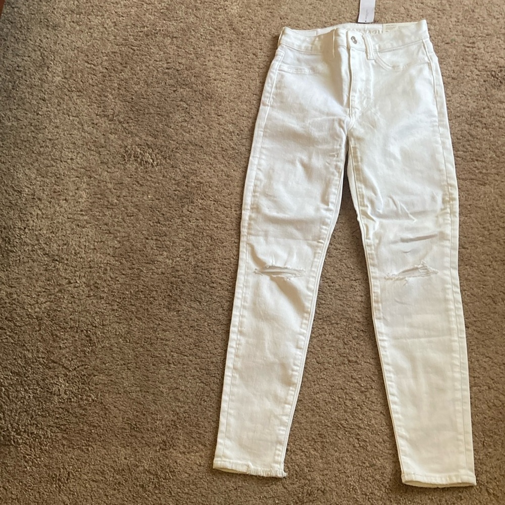 American Eagle white skinny jeans a